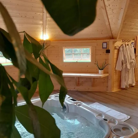 Hotel Au Coin Du Bois